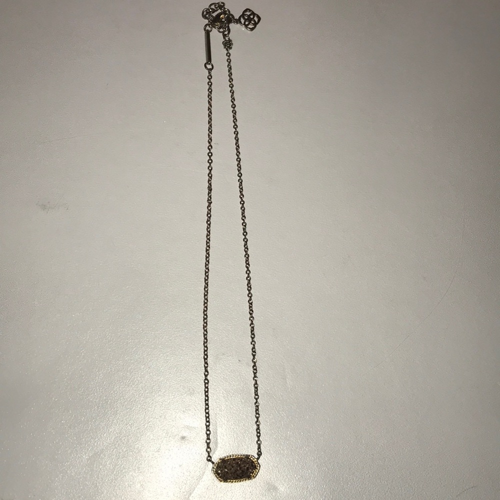 Kendra scott necklace!!